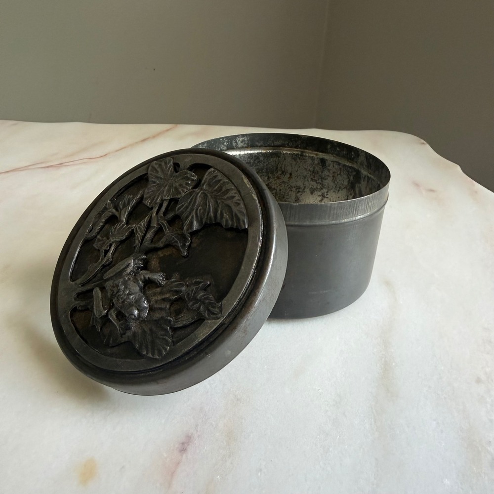 Vintage Metloo Pewter Trinket Box Frog on Leaves Relief Lid Round Metal Decor